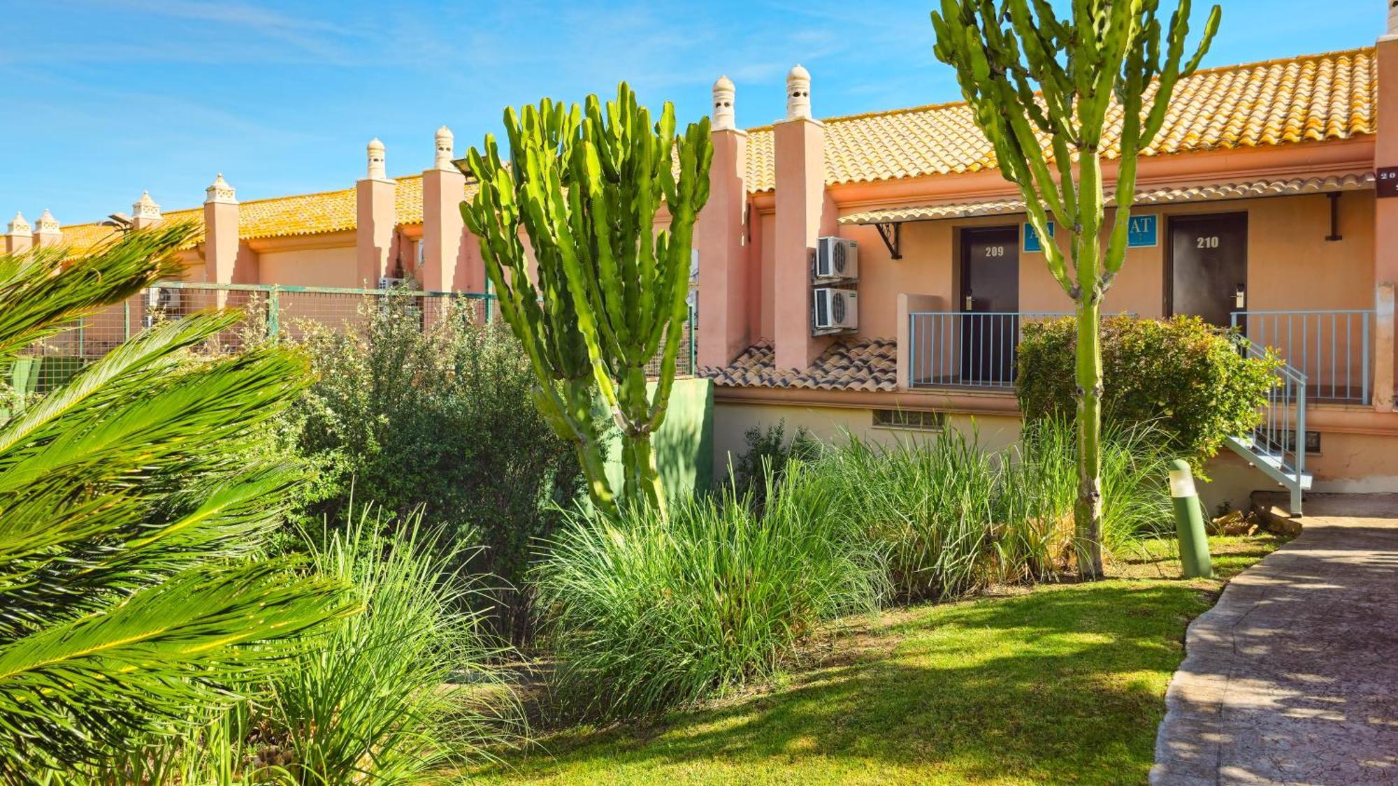Zahara Sol Villas Y Apartamentos By Qhotels Zahara de los Atunes Buitenkant foto